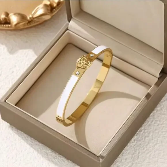 18K Gold Medusa Head White Oil Drip  Diamond Bracelet - Picture 5 of 7